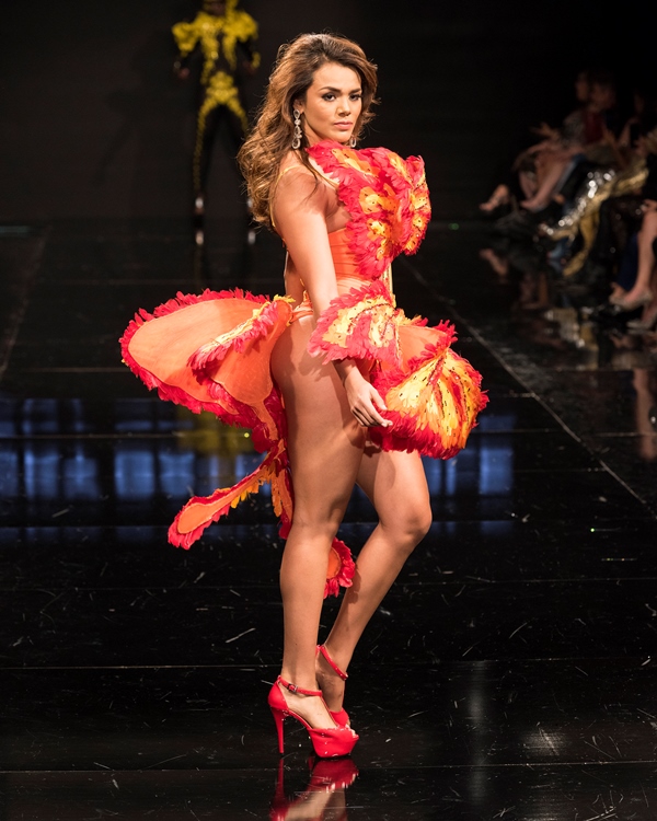 Virginia Argueta modelo en Los Angeles Fashion Week. (Foto Prensa Libre: Mark Méndez)