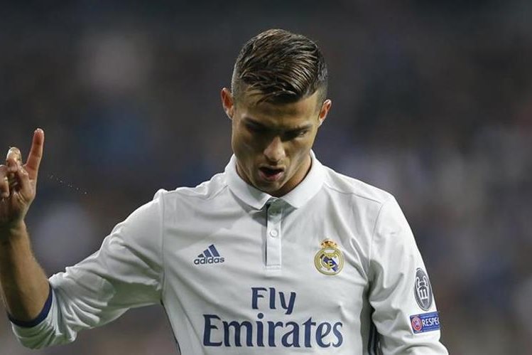 Cristiano Ronaldo ha conquistado tres Champions con la camiseta del Real Madrid además ya ganó una con el Manchester United