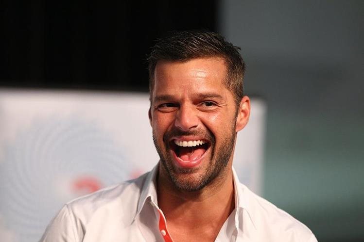 Ricky Martin aparece en el programa Lip Sync Battle en camisa, calcetines y calzoncillo para realizar una sensual imitación. (Foto Prensa Libre: Hemeroteca PL)