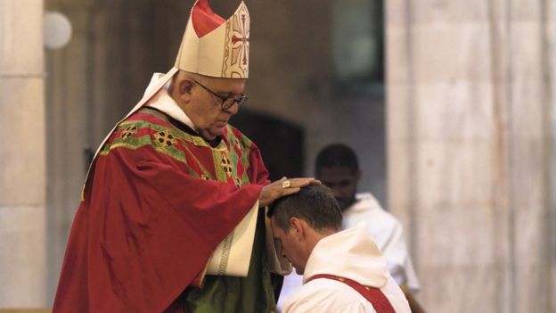 Philip Mulryne fue ordenado por el arzobispo Joseph Augustine Di Noia. (PHILIP MCSHANE)