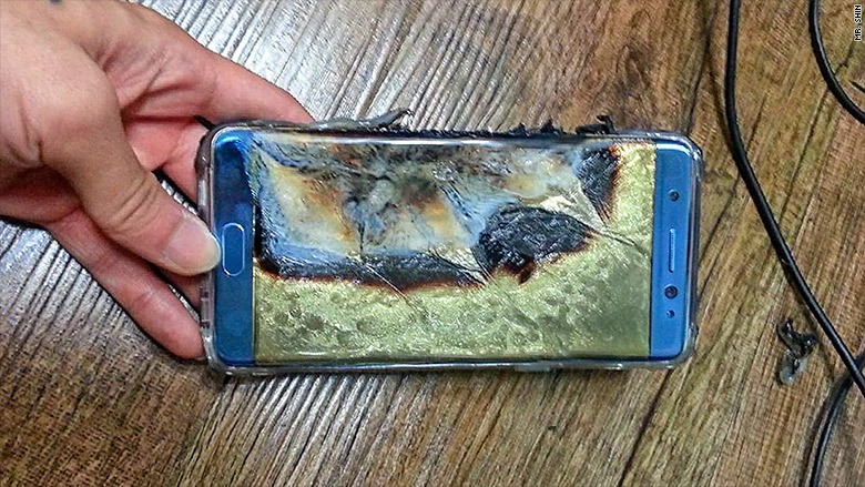 Photo of a  Samsung Galaxy Note 7 which broke out due to  problems with its battery. (Photo Prensa Libre:  ExtremeTech).