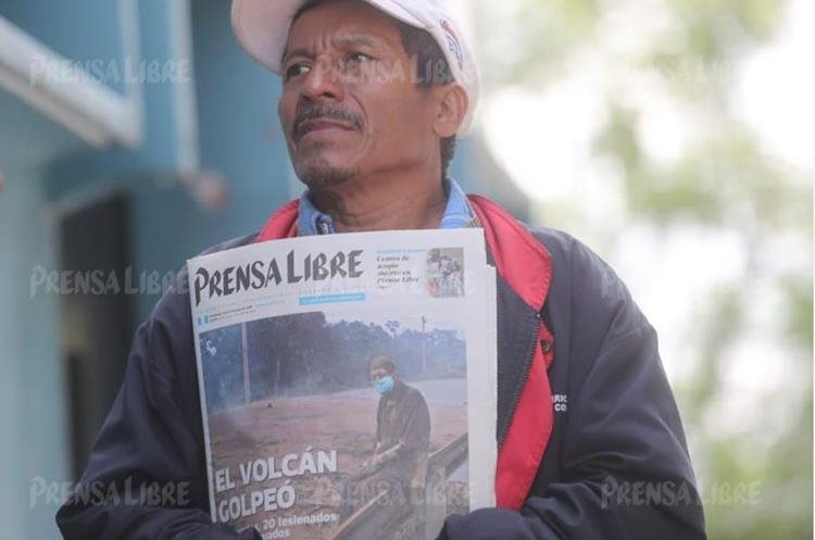 Suspenden temporalmente la búsqueda de desaparecidos por la erupción