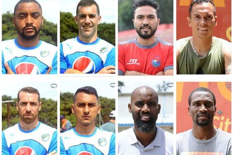 Comunicaciones y Municipal se enfrentarán el domingo con sus jugadores extranjeros como prontagonistas. (Foto Prensa Libre).