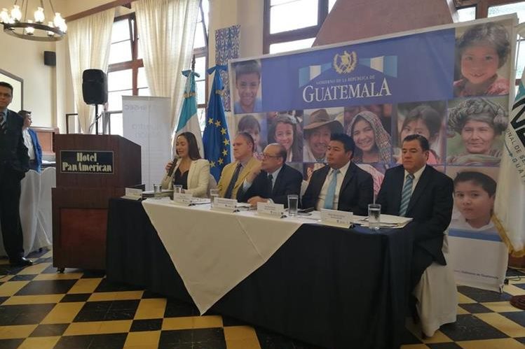 La Comisión Coordinadora del Censo Nacional del Recurso Humano informa sobre los avances del proyecto. (Foto Prensa Libre: Carlos Álvarez)