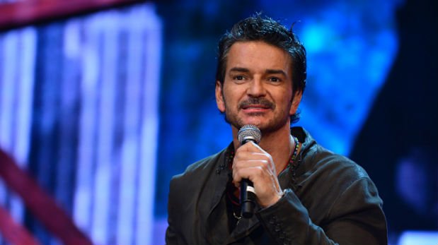 El cantautor guatemalteco Ricardo Arjona promociona "Ella", el primer sencillo de su próximo álbum, "Circo Soledad". (Foto Prensa Libre: El Comercio).