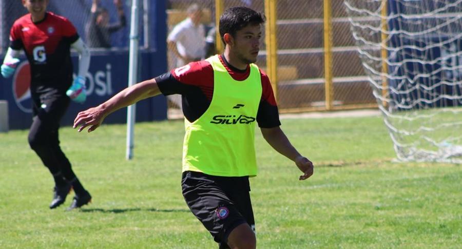 Héctor Moreira jugará su cuarto torneo defendiendo la camisola de Xelajú MC. (Foto Prensa Libre: Raúl Juárez)