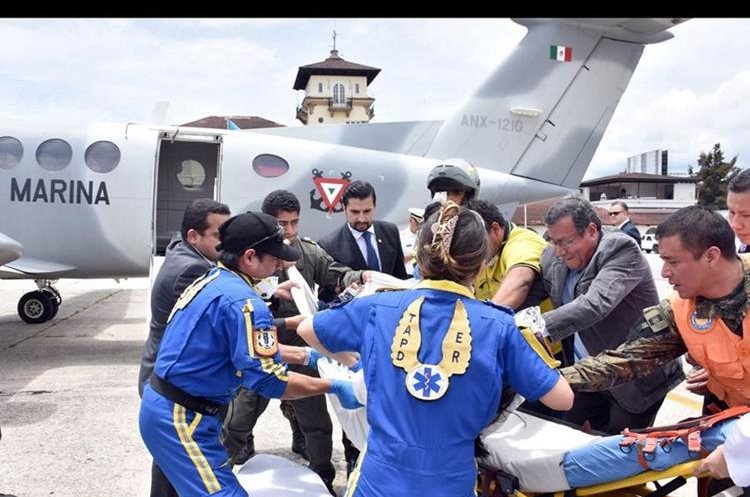 Seis adultos fueron trasladados a un hospital especializado en México para recibir tratamiento por sus quemaduras. (Foto Prensa Libre: Ministerio de Salud).