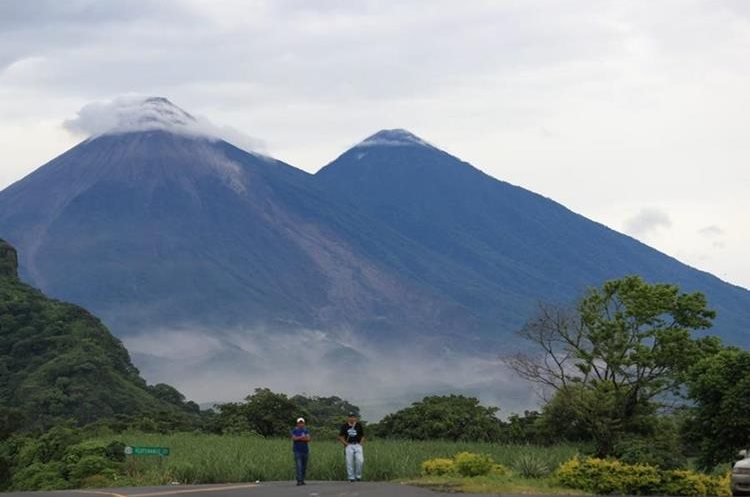 Suspenden vuelos en aeropuerto de Guatemala por actividad volcán de Pacaya