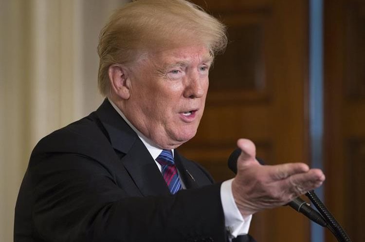 Trumpa provechó una reunión celebrada este martes con algunos de los principales responsables del área de seguridad para transmitirles su deseo de que le presenten un plan de salida de Siria. (EFE).