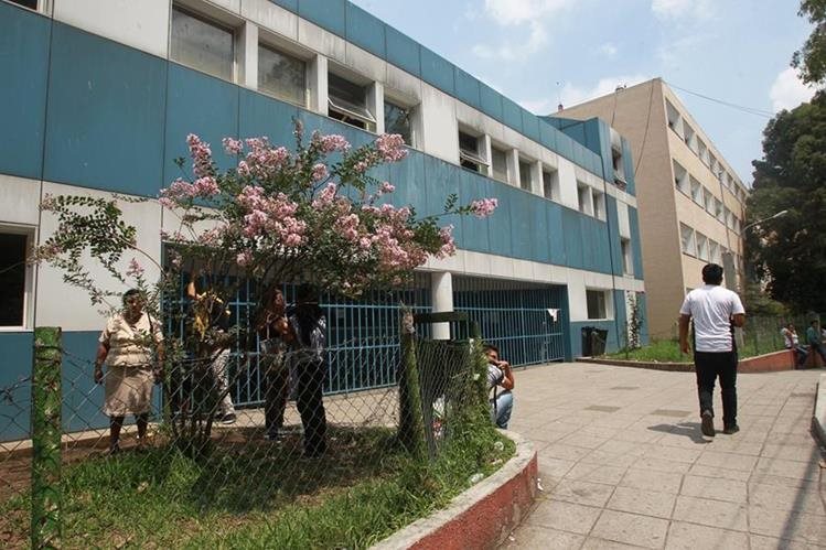 En la maternidad del hospital Roosevelt se atienden constantemente embarazos en menores de 14 años.(Foto Prensa Libre:Hemeroteca PL)