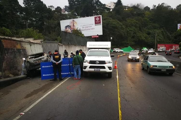 Un hombre murió en el km 12 de la ruta a El Salvador cuando el vehículo que conducía chocó y se incendió.