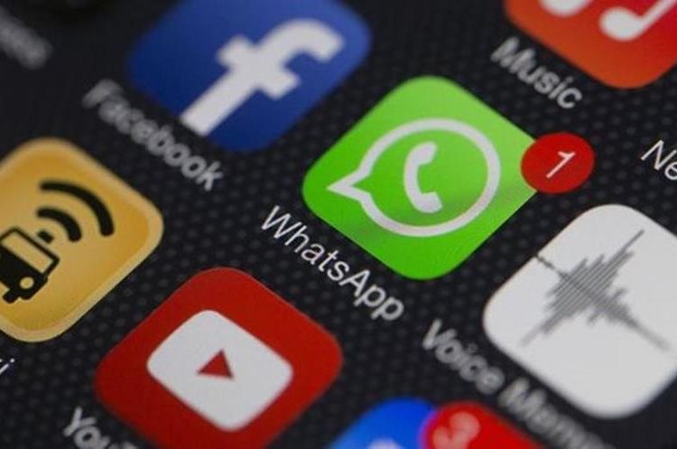 Si la conexión a internet es lenta puede haber algunos problemas. Otras veces, el fallo es de los servidores de WhatsApp. (GETTY IMAGES)