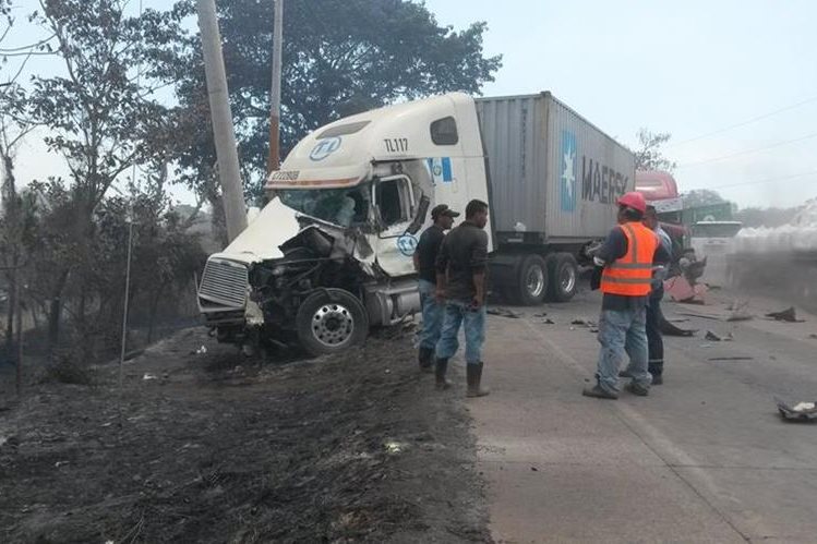 Lugar donde se registró el accidente, en Escuintla. (Foto Prensa Libre: Enrique Paredes).