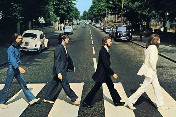 Conocé la genial camiseta del Liverpool en homenaje a Los Beatles