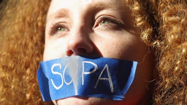 La ley SOPA (Stop Online Piracy Act) de Estados Unidos se oponía a la libertad de expresión y al carácter abierto de internet. GETTY IMAGES