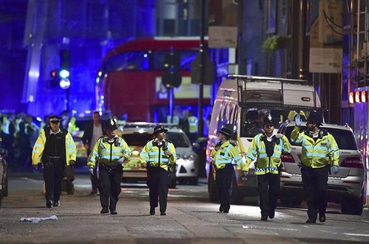 Redadas en Londres tras atentado: arrestan a 12 Redadas en Londres tras atentado: arrestan a 12