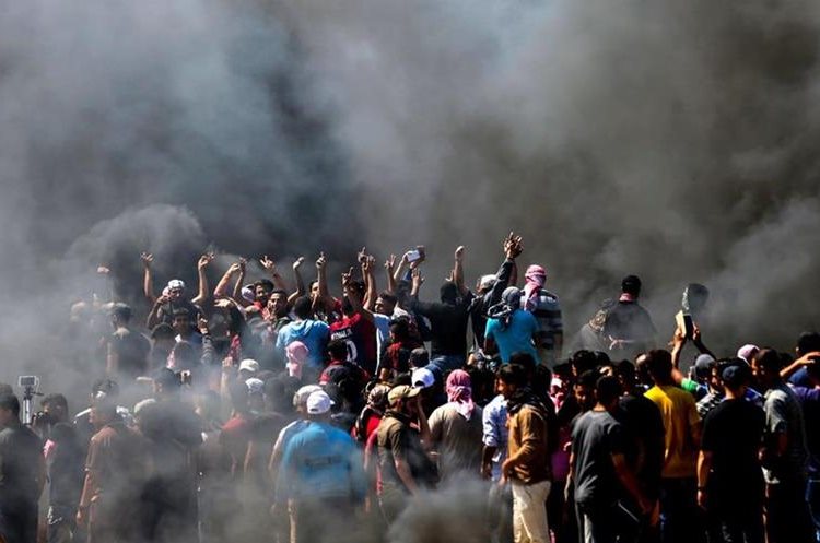 En las protestas han muerto al menos 41 palestinos. (Foto Prensa Libre: AFP)