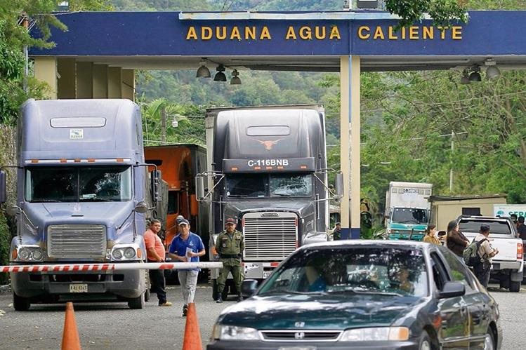 El sistema aduanero mantuvo una brecha fiscal durante el año pasado. (Foto Prensa Libre: Hemeroteca PL)