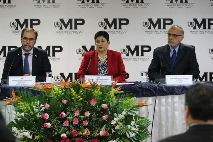 Guatemala pide retiro de embajadores de Suecia y Venezuela