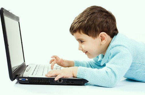 it Is important to teach children to use the internet correctly and that you know that there are rules of time and navigation. (Photo: Newspaper PL).
