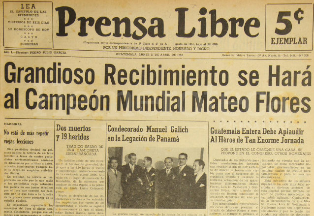 Días después de la hazaña de Mateo Flores en Boston, se preparaban homenajes de diferentes sectores a su llegada al país. Portada de Prensa Libre del 21 de abril de 1952. (Foto: Hemeroteca PL)