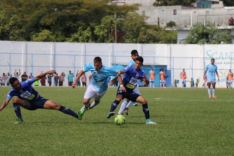 Suchitepéquez debutó con derrota en el Clausura 2018, en su visita a Sanarate. (Foto Prensa Libre: Hugo Oliva)