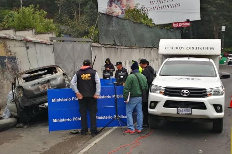 Un hombre murió en el km 12 de la ruta a El Salvador cuando el vehículo que conducía chocó y se incendió.