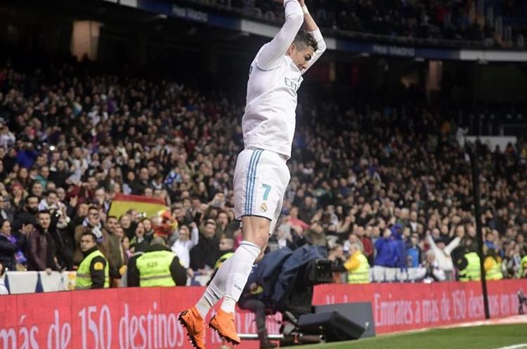 Cristiano llega a 22 goles en la temporada 2017-2018 de la Liga española. (Foto Prensa Libre: AFP)