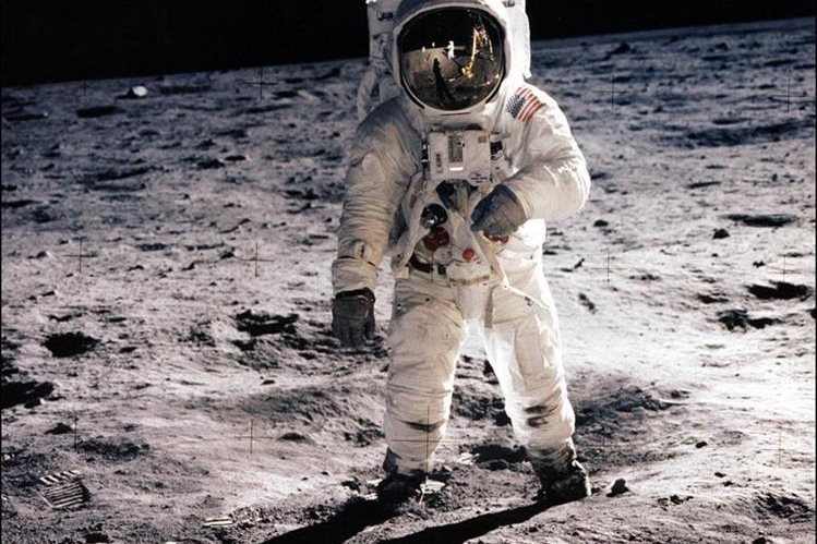 29 de Julho de 1960: Nasa Lança o programa Apollo