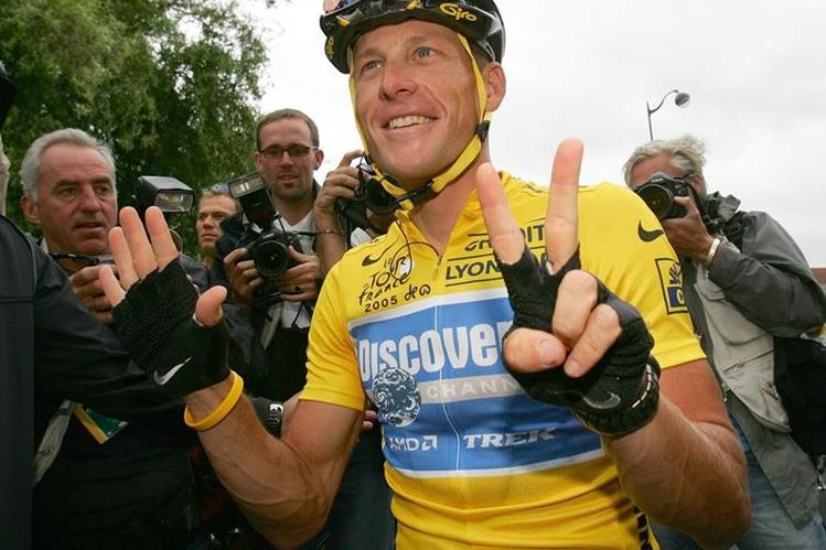 Armstrong se enfrentará a demanda de casi 100 mdd