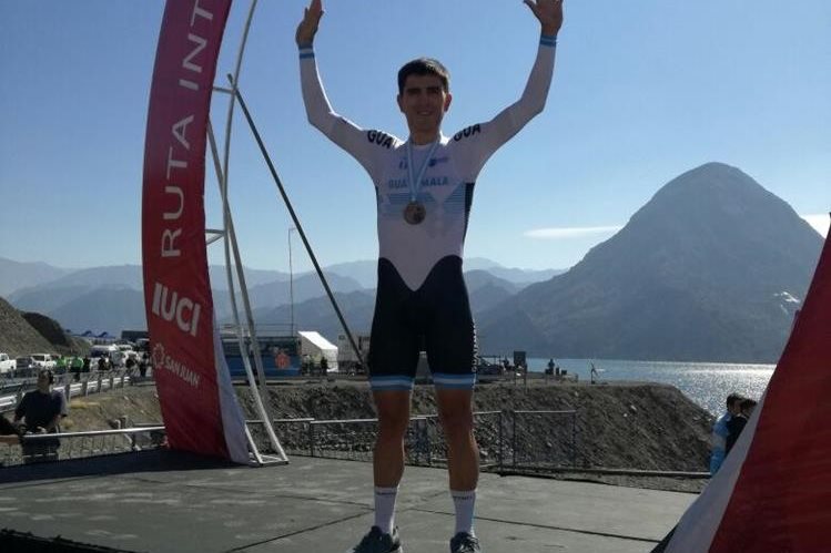 A todo motor panamericano de ciclismo de ruta en Argentina