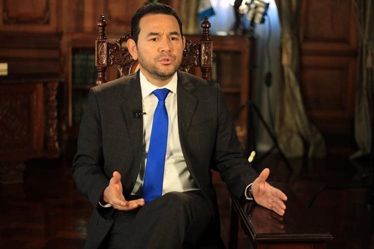 Jimmy Morales habría recibido dinero para su campaña política procedente de Sergio Aníbal Hernández, implicado en el caso Bantrab, según declaró uno de los procesados por ese hecho. (Foto Prensa HemerotecaPL)
