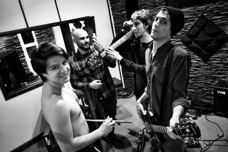 El grupo Yerimkala promueve su álbum homónimo. (Foto Prensa Libre: Aly Urizar)