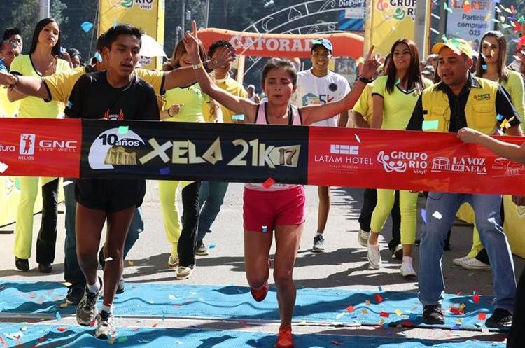 Este año conquistó el medio maratón de Xela, la carrera más importante de la ciudad altense.(Foto Prensa Libre: Raúl Júarez)