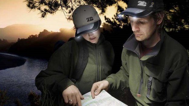 Esta gorra con placas solares también te permite cargar el teléfono. SOLAR LIGHT CAP