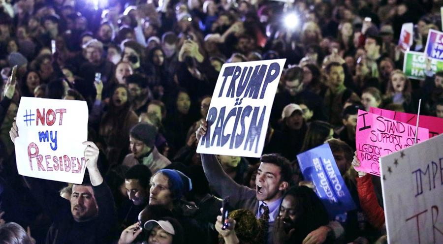 Massachusetts fue otra ciudad en donde se reportaron manifestaciones contra Trump.