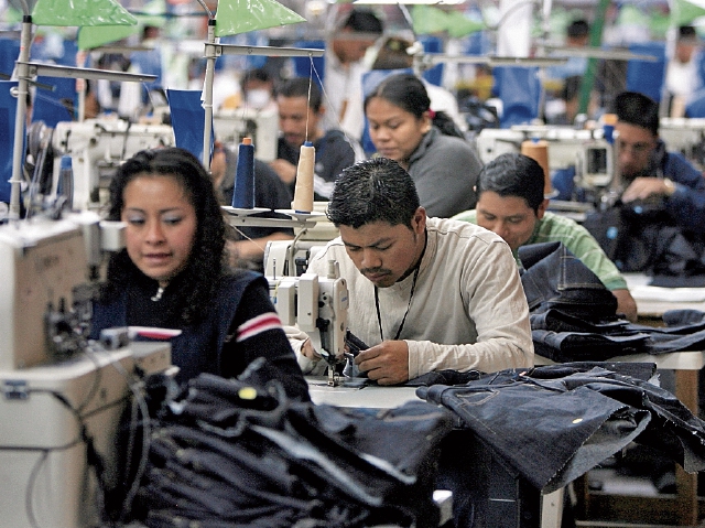 Las ventas de la industria de vestuario y textil aumentaron 12% a agosto último, reportó el Banguat. (Foto Prensa Libre: Hemeroteca)