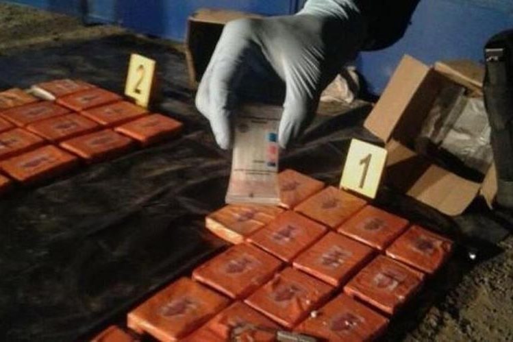 Guatemalteco trasladó tres kilogramos de heroína encubiertos en pasteles de chocolate. (Foto Prensa Libre: Hemeroteca PL)