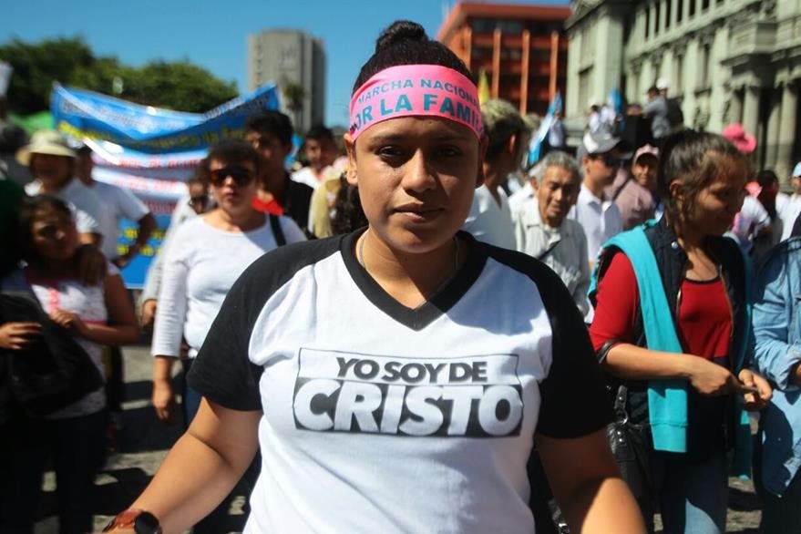 Evangélicos marchan en favor de la familia. (Foto Prensa Libre: Álvaro Interiano)